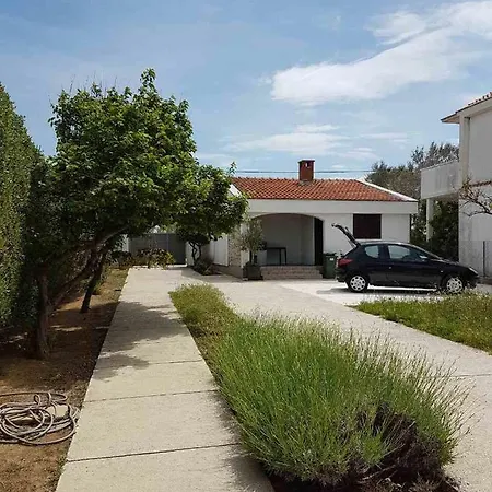 Beachfront Skoblar With Seaview Holiday home Privlaka (Zadar)