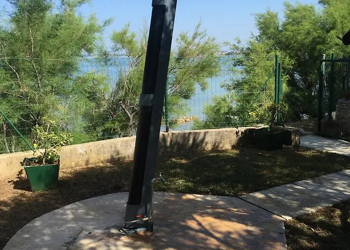 Beachfront Skoblar With Seaview Hébergement de vacances Privlaka (Zadar)