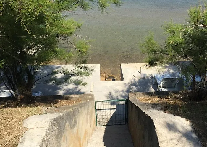 Beachfront Skoblar With Seaview