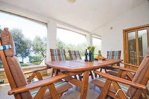 Beachfront Skoblar With Seaview *