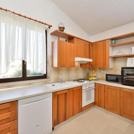 Beachfront Skoblar With Seaview *