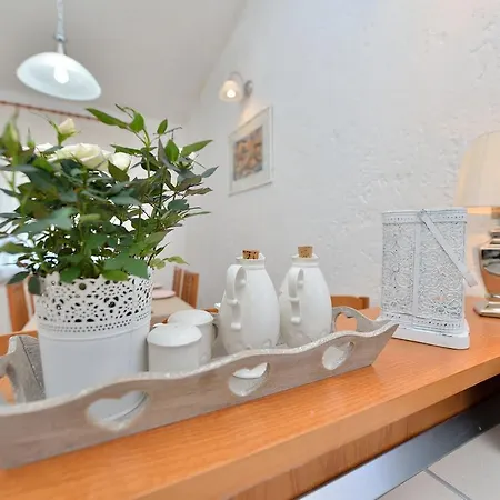 Beachfront Skoblar With Seaview * بريفلاكا