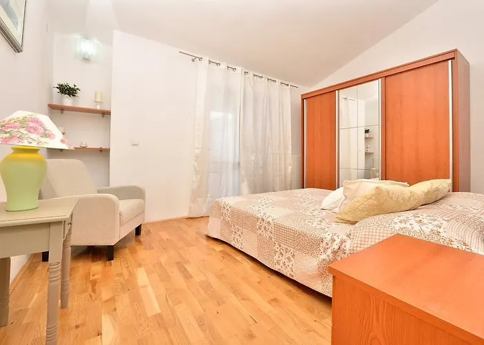 Beachfront Skoblar With Seaview Privlaka (Zadar)