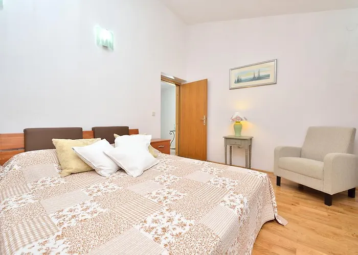 Beachfront Skoblar With Seaview * Privlaka (Zadar)